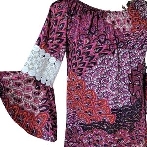 Win Win Paisley Pin Wheel Sleeve Tunic Top Blouse Boho Crochet SM/MED.